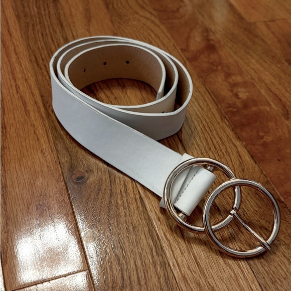 Women's Belt Trio - White, Tan, and Snake Print - Picture 4 of 9